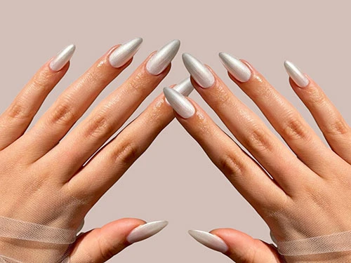 MANICURE